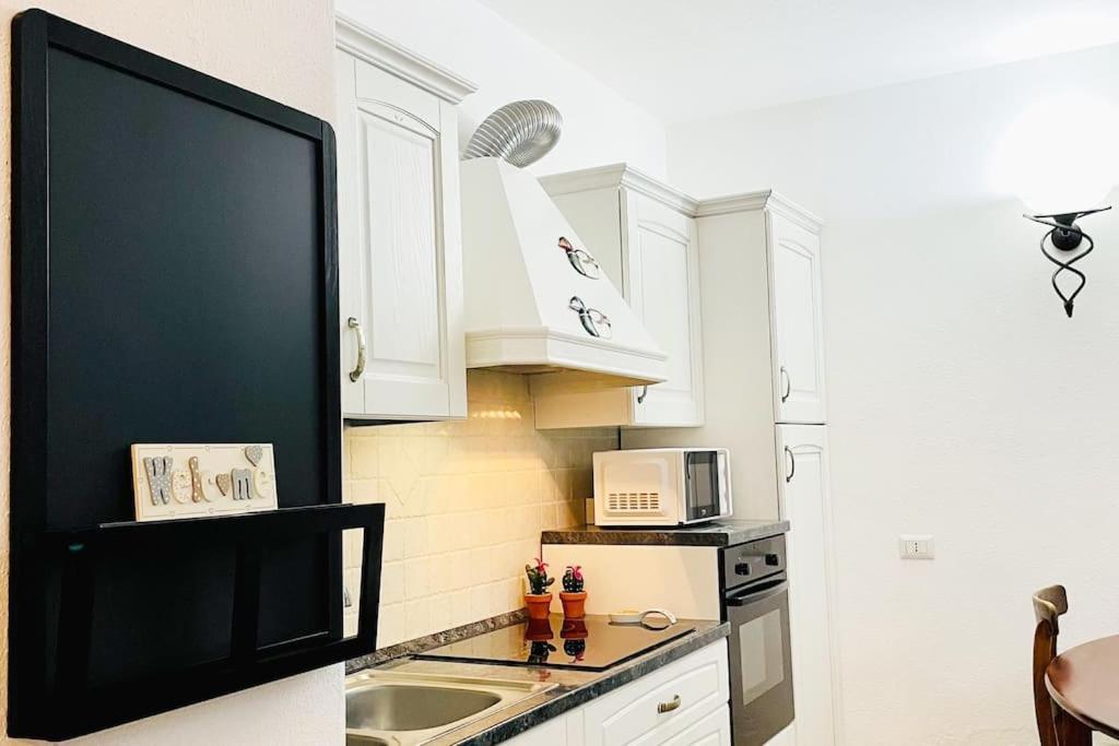 Looney Tunes Home Olbia Exterior foto