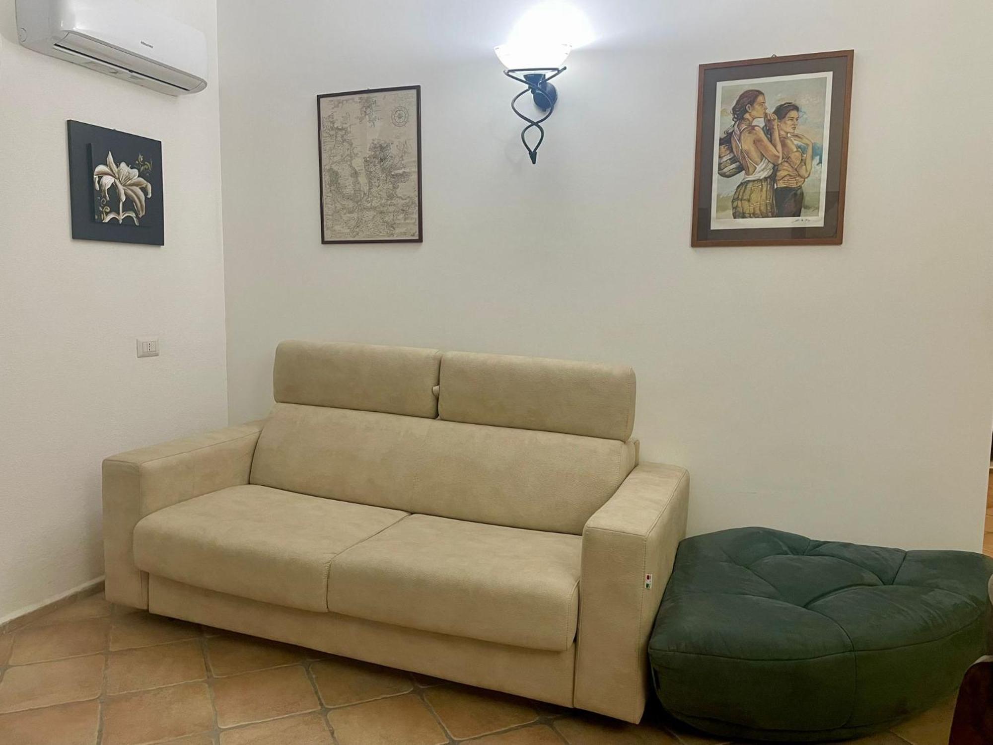 Looney Tunes Home Olbia Exterior foto